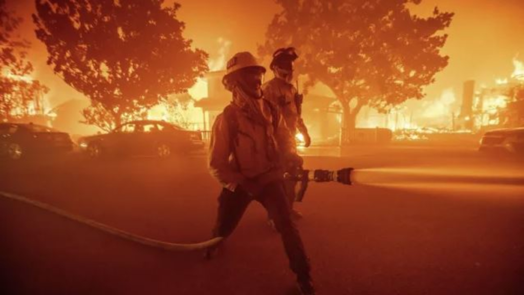 Wild fires sweep through Los Angeles County